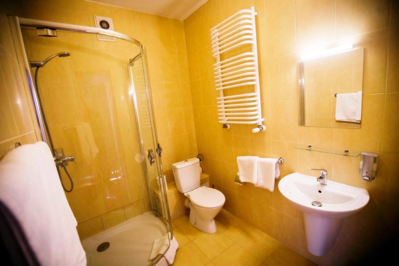Luka Hotel 3*